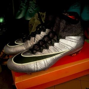 Mercurial Superfly IV cleats